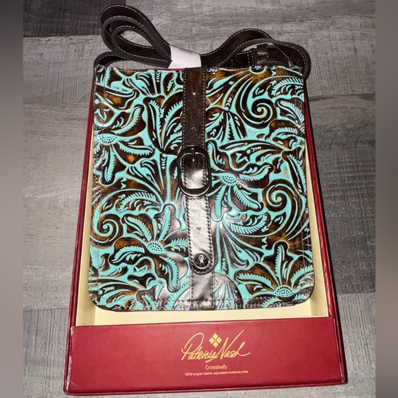 Patricia Nash Handbags - 🐬Patricia Nash Venezia Tooled Crossbody Bag